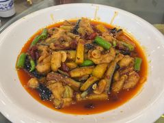 -石磨豆花家常菜·牦牛排土火锅
