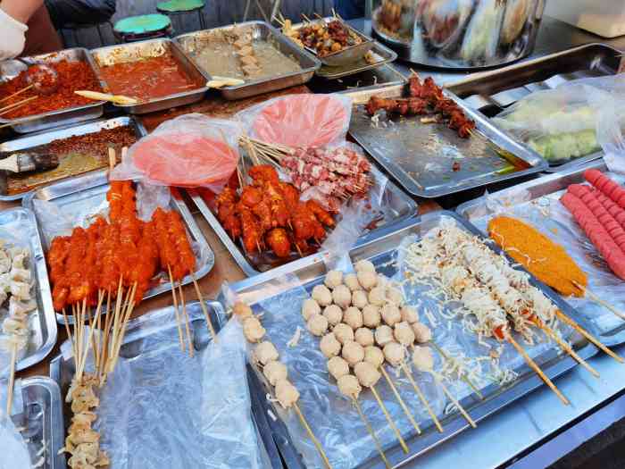 胖姐麻辣串-"麻辣串还是可以的!值得一吃!哈哈哈哈哈哈.