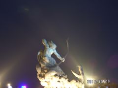-巴陵广场