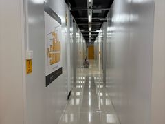 -安东易迷你自助仓储寄存仓库(杨浦店)