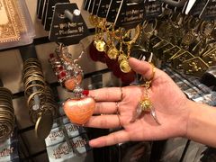 -九又四分之三站台哈利波特商店