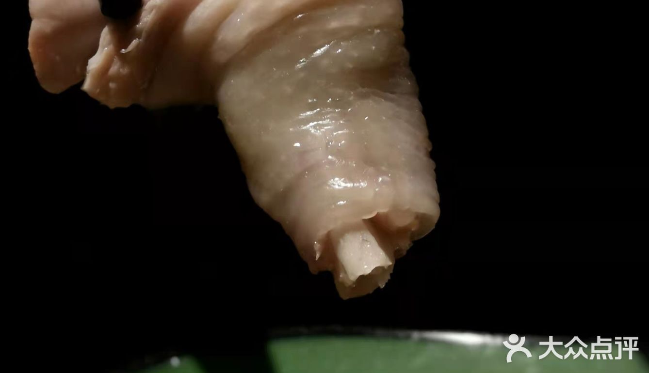 顺着时光的烙印 来到天河北这家椰子鸡老店