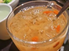 鲜炖银耳汤-小饕荟雅安贡椒鱼鲜馆(广福桥店)