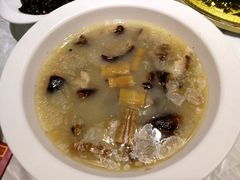 筒筒笋炖腊猪手-山林家宴(花果园店)