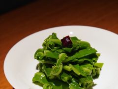 炝拌山苏-新荣记(西溪湿地店)