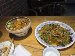 -小三峡食府(西五路店)