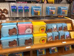 -LINE FRIENDS Garosu-gil Flagship Store