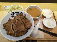 -熊吞·大碗丼烧肉饭(济宁万达广场店)