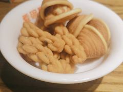 -爱碗亭·鲜炒湖南菜(壹城中心店)
