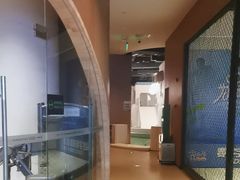 -涨巢·潮玩水疗局