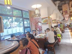 -六合居·明厨亮灶餐厅(成双大道店)