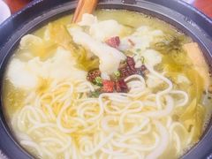 -周鱼小馆石锅酸菜鱼(活力汇店)