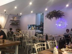 -FLOVIE FLORIST CAFE
