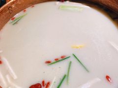 -三人行骨头王火锅(长寿店)