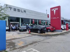 -TESLA 特斯拉(北京南四环中路特斯拉中心)