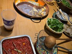 -洱火云南酸菜牛肉火锅(石景山当代商城店)