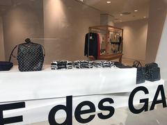 -川久保玲(大阪店)