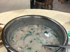 -标记美食新鲜猪杂(兴南大道店)
