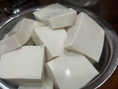 -黄利砖万峰林布依特色酸笋牛肉馆