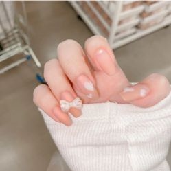 -吉吉靓甲美睫