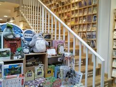 -猫的天空之城概念书店(苏州平江店)