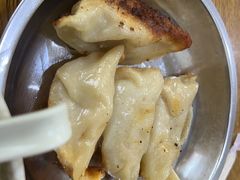 -黄阿姨锅贴大王(万航渡路店)