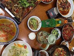 -琥珀老六龙虾(四里河店)
