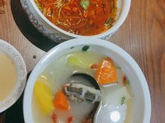 -盾亚新疆餐厅(松江万达广场店)
