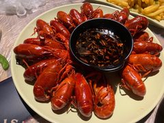 -巴厘龙虾·榜首油焖大虾(音乐学院·沿江酒馆店)