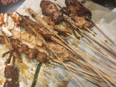 -何师烧烤·香辣蟹·川菜·30年老品牌(太古里旗舰店)