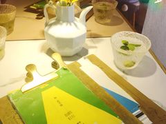-茶是一枝花泡茶店