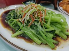 -伊源鼎盛餐饮服务有限公司
