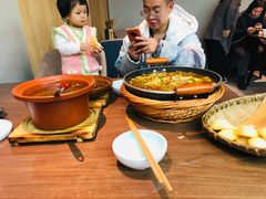 -有红鸡毛店·川菜(建设路店)