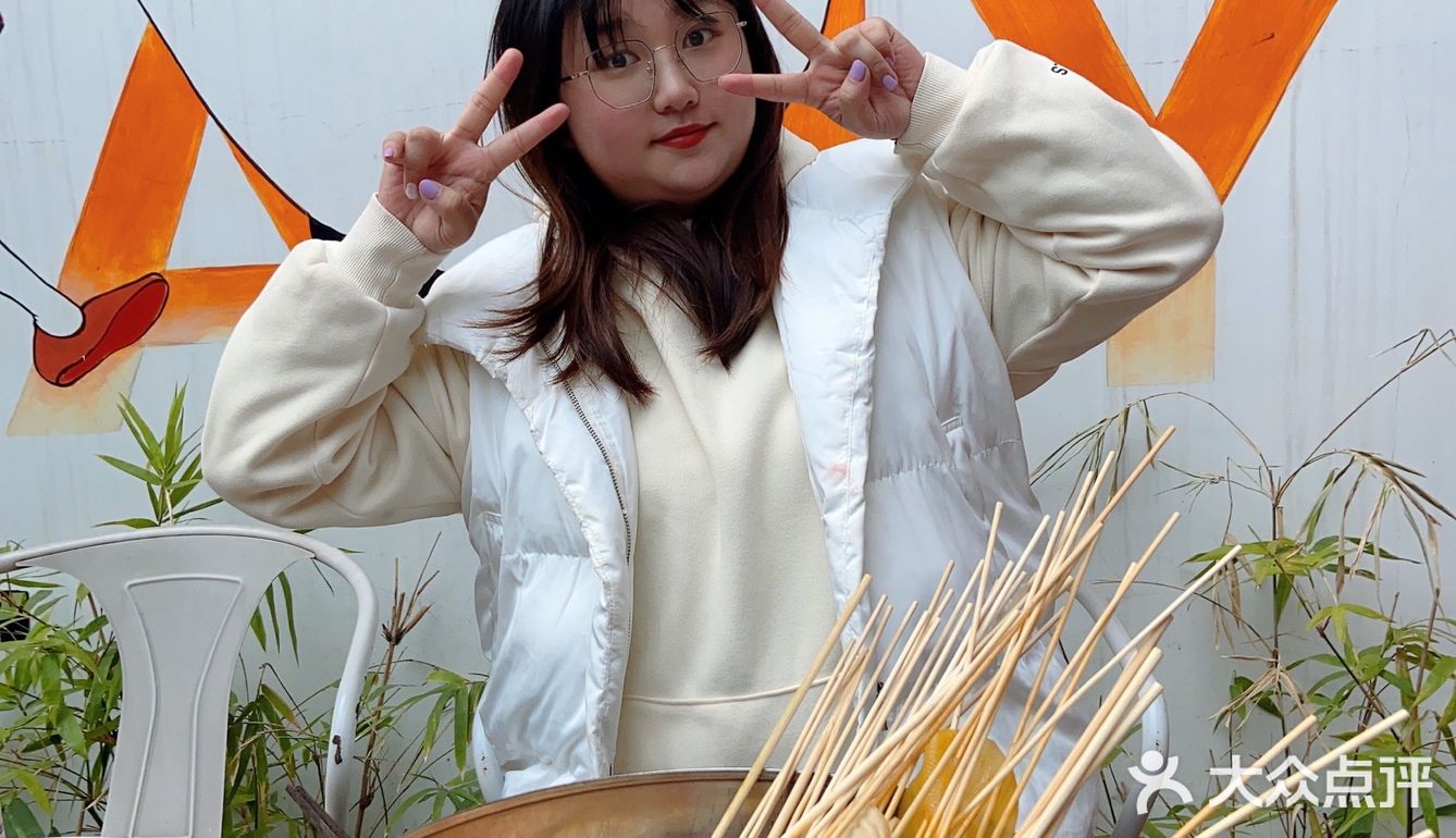 小院子里的钵钵鸡