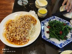 -有家驴肉黄面(敦煌店)