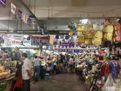 -瓦洛洛传统市场