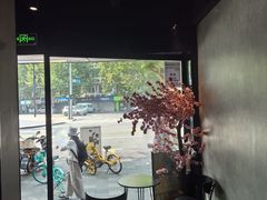 -一间森林酒店(上海人民广场店)