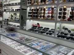 -潘多拉眼镜·蔡司依视路明月(潘家园店)
