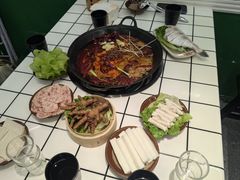 -扎起市井老火锅(乐山总店)