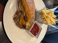 -WOLFGANG PUCK KITCHEN & BAR(迪士尼小镇店)