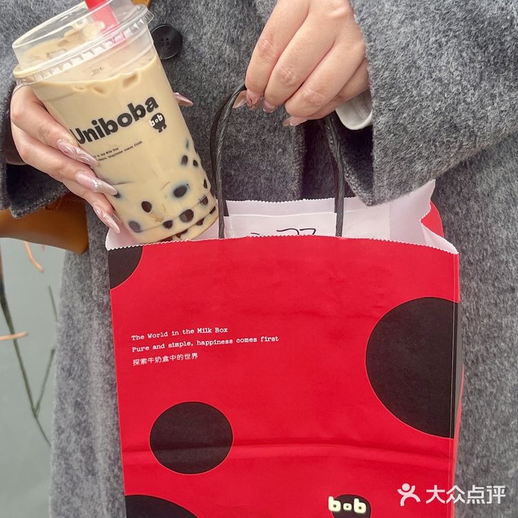 杭州西湖边！新开的珍珠plus奶茶！！