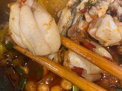 -鸿顺老铁锅美蛙鱼府(解放碑店)