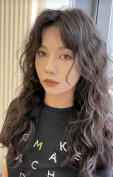 -MOVAN  HAIR莫凡匠人发型屋