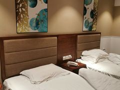 -怡华威斯达酒店(重庆医科大学附属儿童医院店)