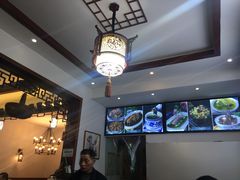-临街徽菜馆·正宗黄山味