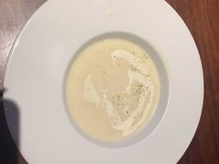 奶油蘑菇汤-Ambra Haus琥珀屋精酿餐厅(宝山店)