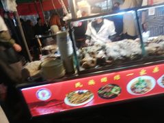 -正宁路小吃夜市