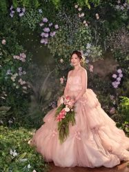 -雪中彩影婚纱摄影·微光艺术中心