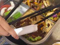 -鸡遇虾煲干锅火锅(小寨金莎店)