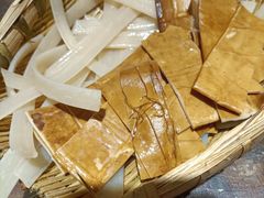 -四小区火锅·巷子里的重庆火锅(花照壁店)